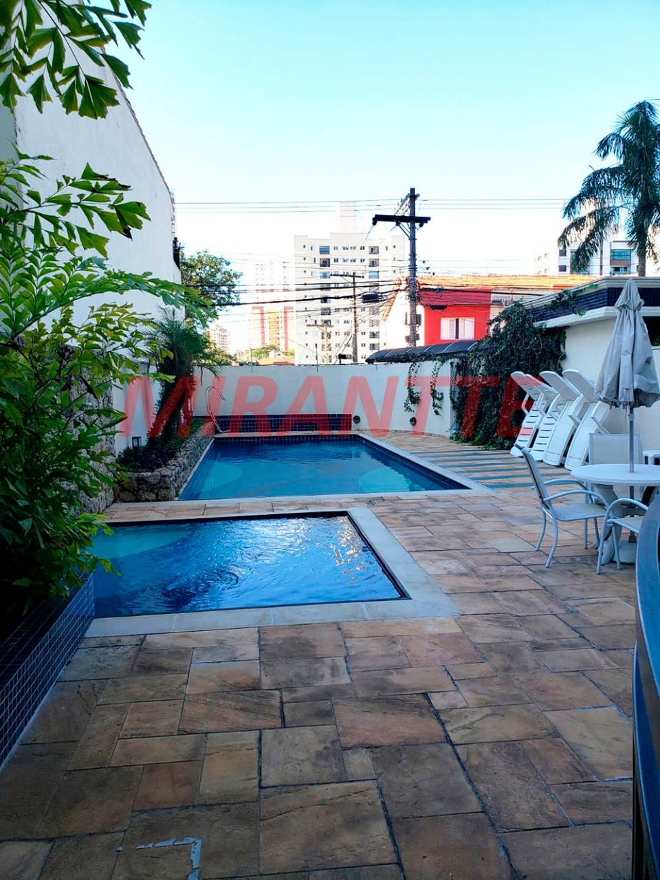 Apartamento de 92m² com 3 quartos em Santa Teresinha