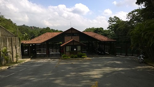 Terreno de 1300m² em Serra da Cantareira