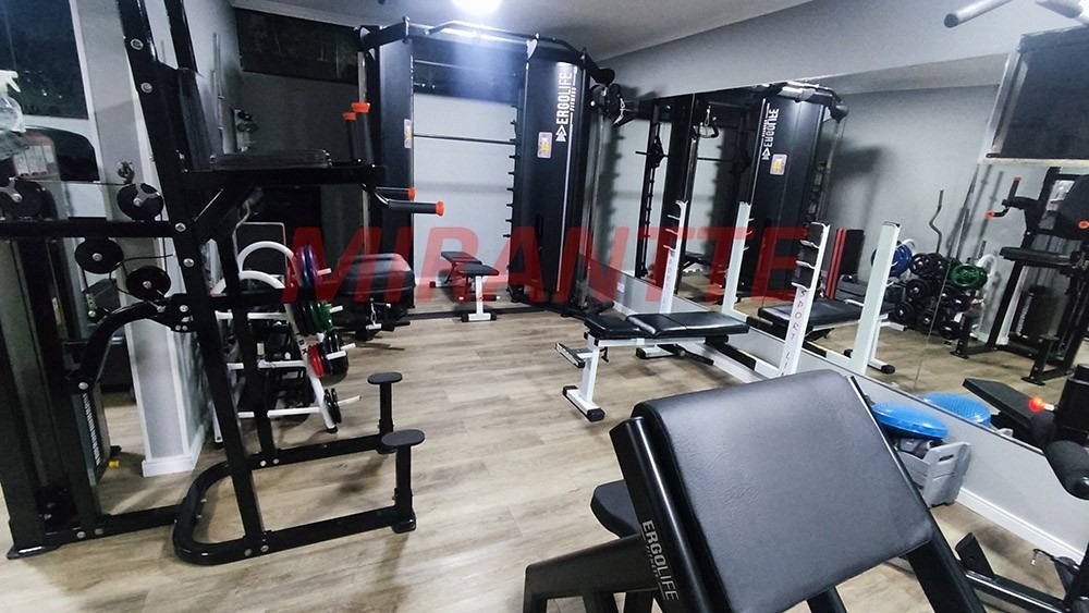 Cobertura com 4 quartos em Barro Branco