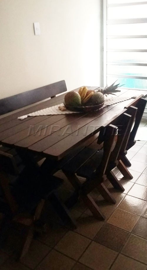 Sobrado de 240m² com 3 quartos em Limão