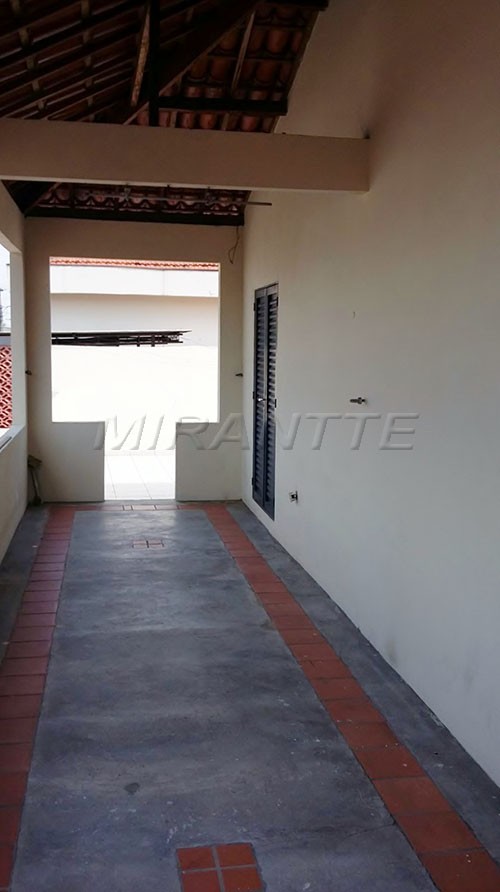 Sobrado de 240m² com 3 quartos em Limão