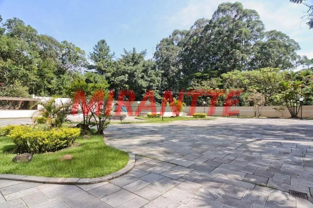 Apartamento de 83m² com 3 quartos em Barro Branco