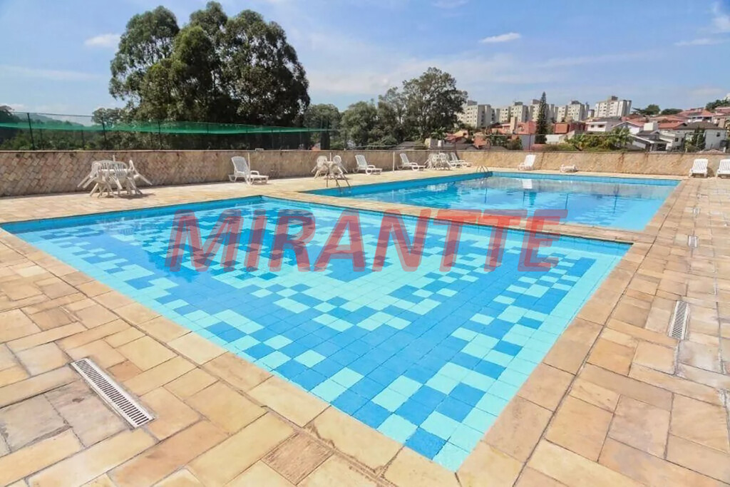 Apartamento de 83m² com 3 quartos em Barro Branco