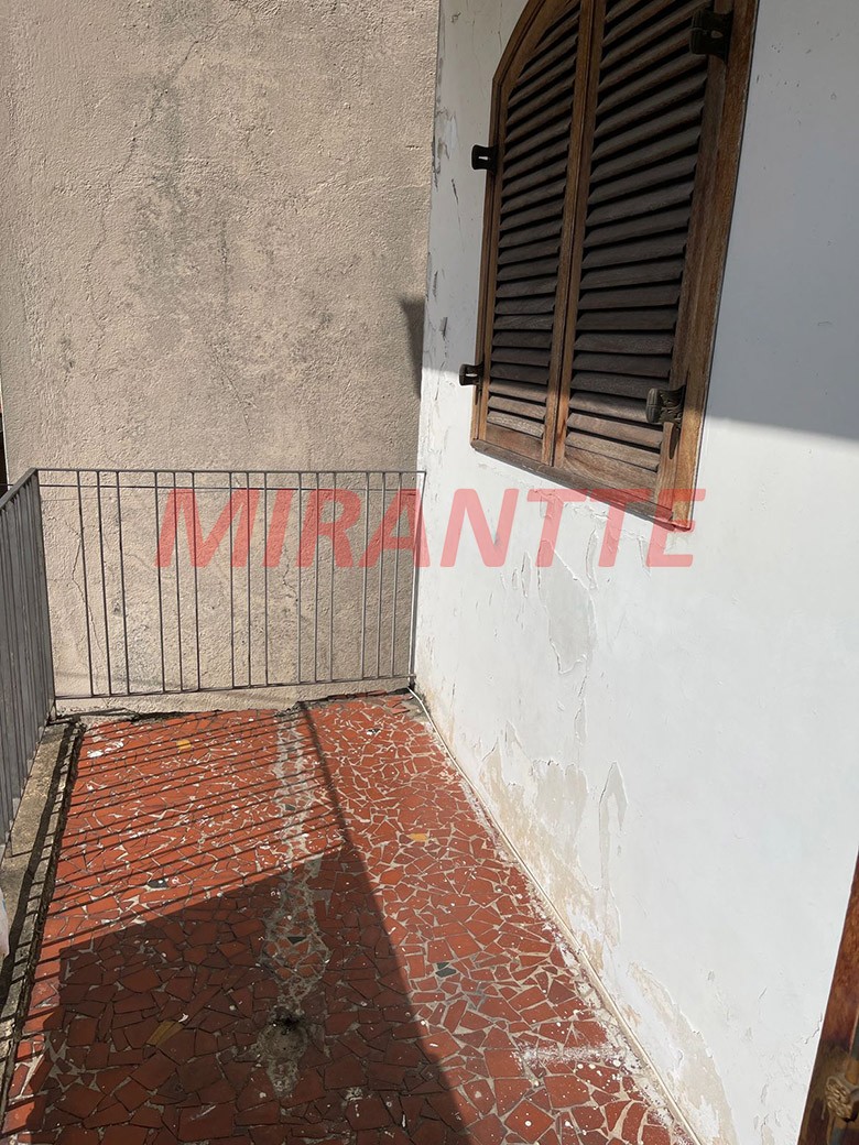Sobrado de 110m² com 3 quartos em Água Fria