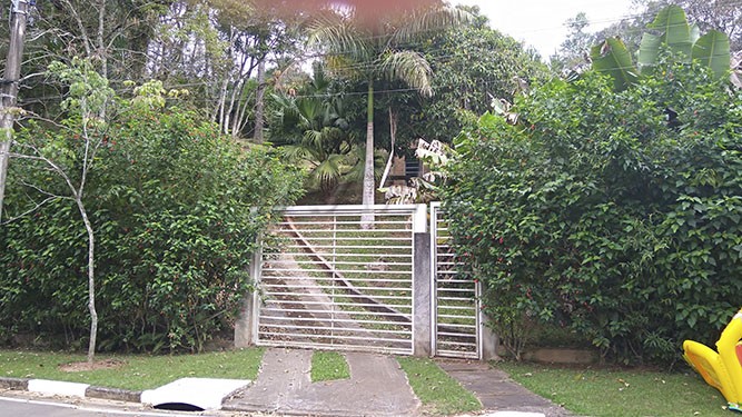 Terreno de 1015m² em Serra Da Cantareira