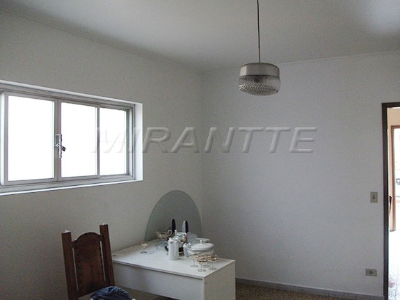 Sobrado de 150m² com 3 quartos em Vila Ester