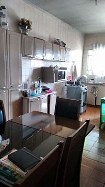 Sobrado de 320m² com 4 quartos em Jardim Maristela
