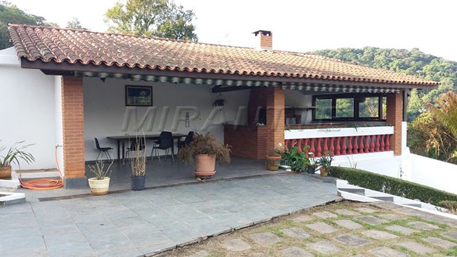 Sobrado de 150m² com 3 quartos em Jardim Entre Serras – Mairiporã