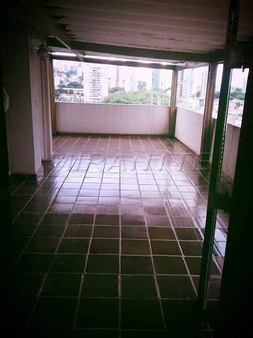 Sobrado de 305m² com 4 quartos em Vila Romana