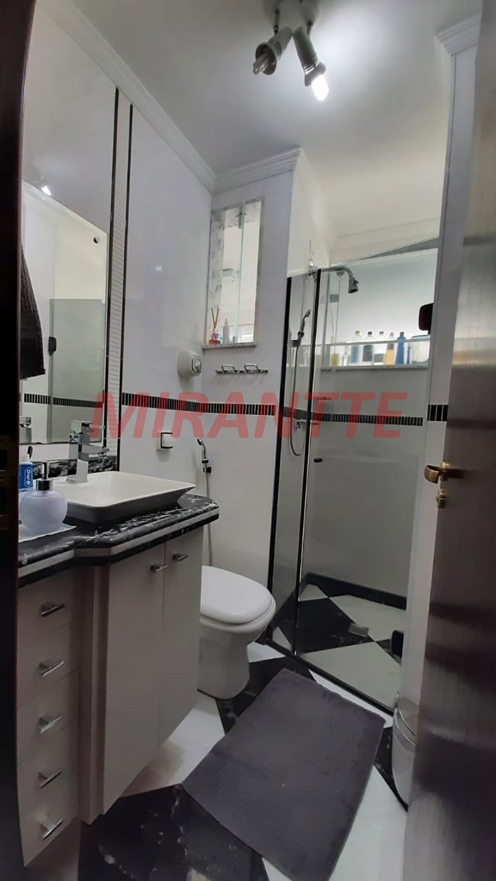 Apartamento de 75m² com 3 quartos em Jaçana
