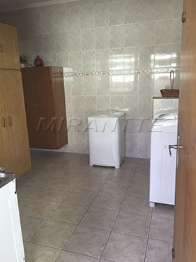 Sobrado de 140m² com 3 quartos em Sacoma