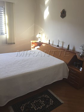 Sobrado de 140m² com 3 quartos em Sacoma