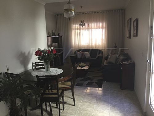 Sobrado de 140m² com 3 quartos em Sacoma