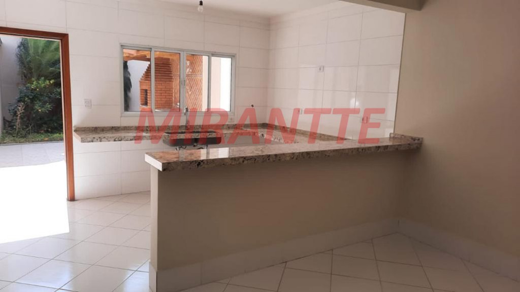 Sobrado de 215m² com 3 quartos em Piqueri