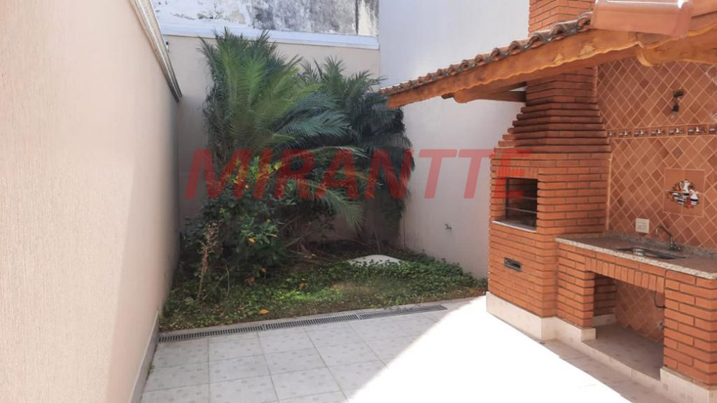 Sobrado de 215m² com 3 quartos em Piqueri