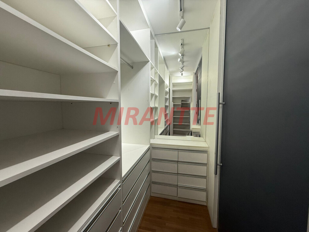 Apartamento de 140m² com 3 quartos em Santa Teresinha