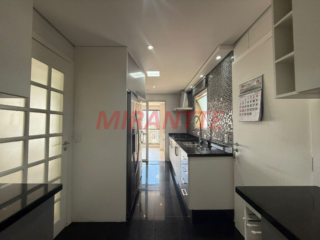 Apartamento de 140m² com 3 quartos em Santa Teresinha