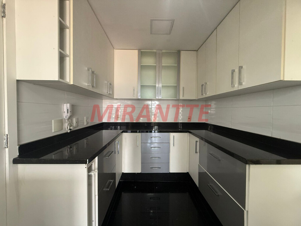 Apartamento de 140m² com 3 quartos em Santa Teresinha
