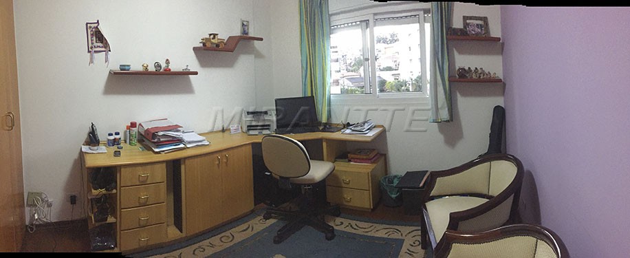 Apartamento de 110m² com 3 quartos em Água Fria