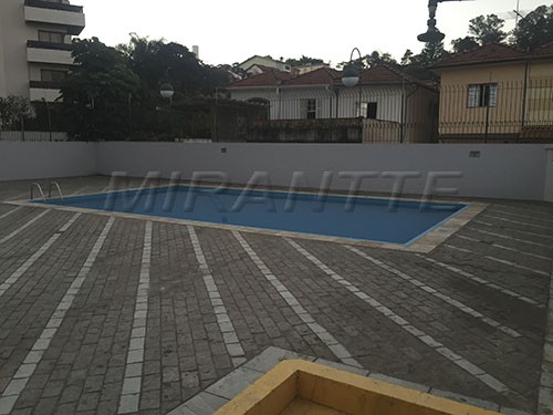 Apartamento de 110m² com 3 quartos em Água Fria