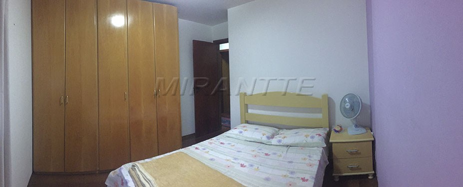 Apartamento de 110m² com 3 quartos em Água Fria