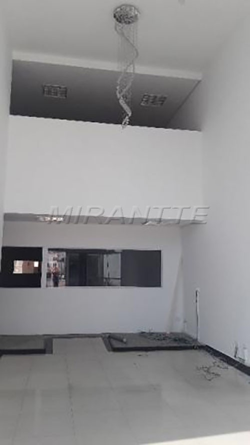 Comercial de 1800m² em Mooca