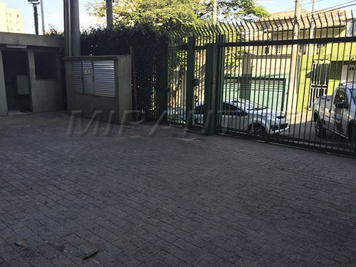 Galpao de 1925m² em Limão