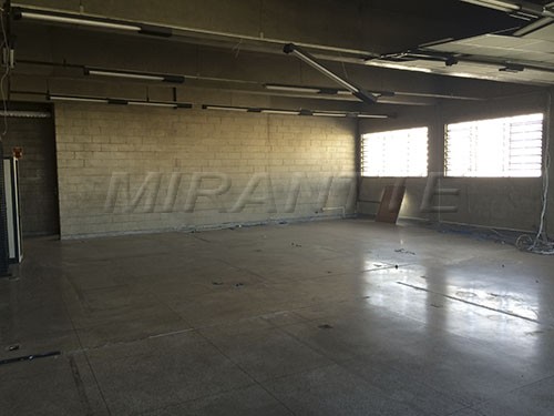 Galpao de 1925m² em Limão
