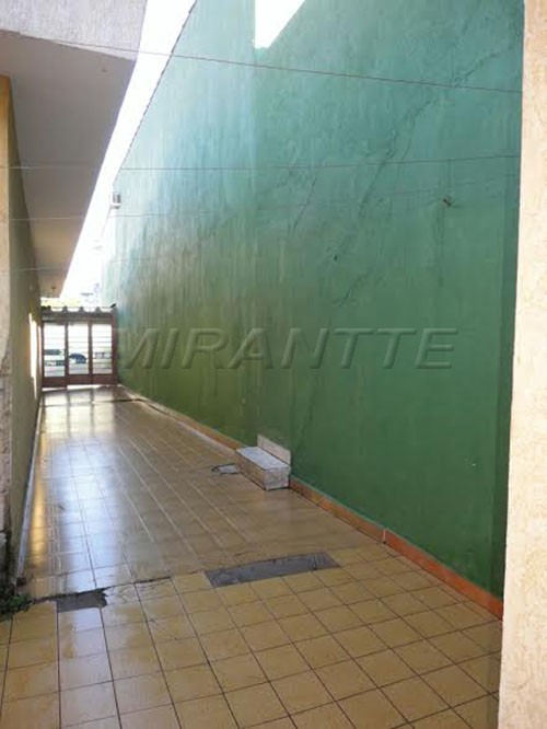 Casa terrea de 100m² com 2 quartos em Parque Edu Chaves
