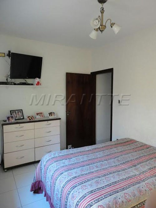 Casa terrea de 100m² com 2 quartos em Parque Edu Chaves