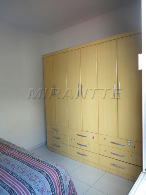 Casa terrea de 100m² com 2 quartos em Parque Edu Chaves