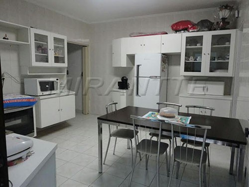 Casa terrea de 100m² com 2 quartos em Parque Edu Chaves