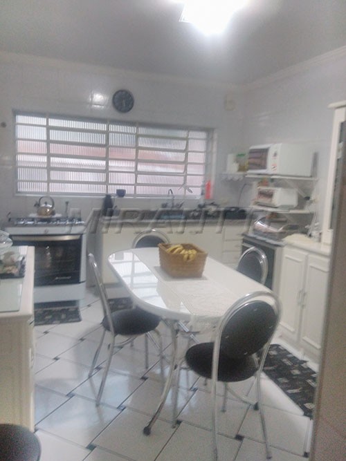 Sobrado de 177m² com 3 quartos em Santa Teresinha