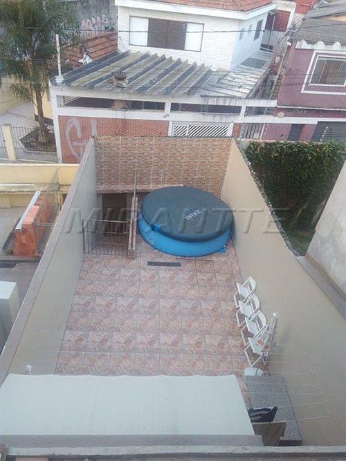 Sobrado de 177m² com 3 quartos em Santa Teresinha