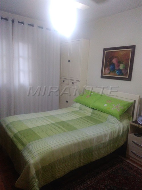 Sobrado de 177m² com 3 quartos em Santa Teresinha