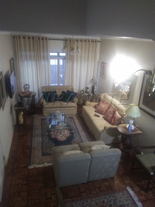Sobrado de 177m² com 3 quartos em Santa Teresinha