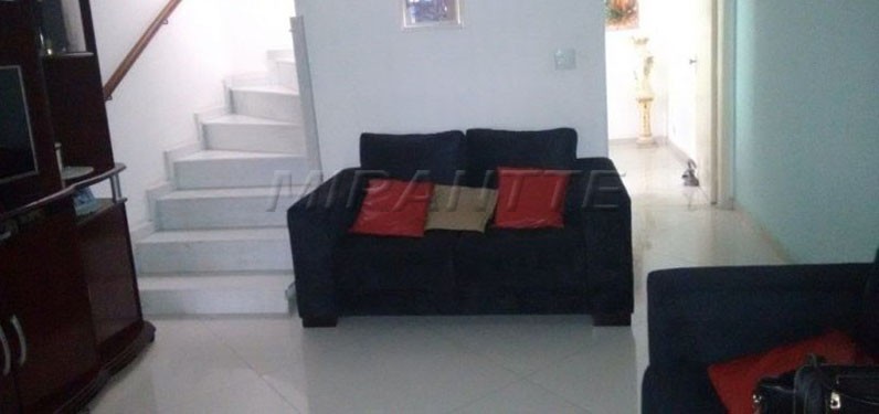 Sobrado de 130m² com 3 quartos em Tremembe