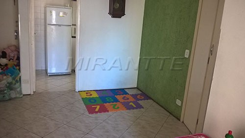 Apartamento com 3 quartos em Santana