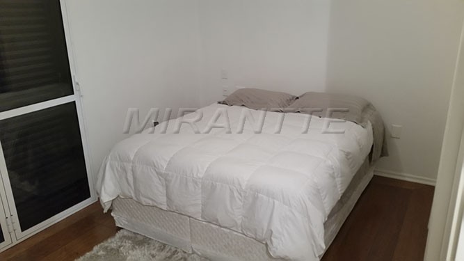 Apartamento com 3 quartos em Santana