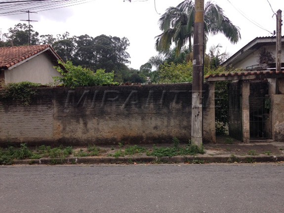 Terreno de 180m² em Tremembe