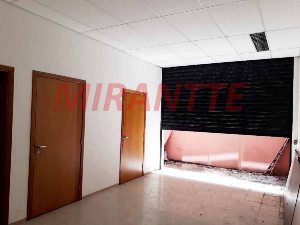 Comercial de 203m² em Santana