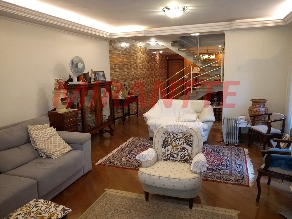 Sobrado de 224m² com 3 quartos em Mandaqui