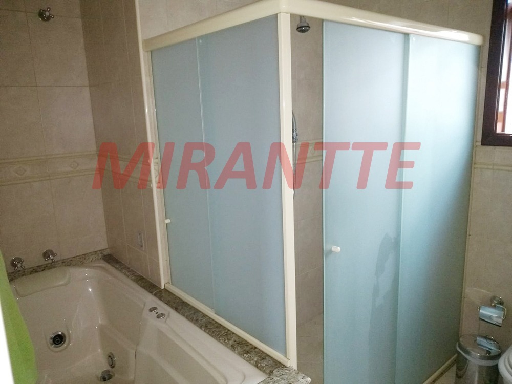 Sobrado de 224m² com 3 quartos em Mandaqui