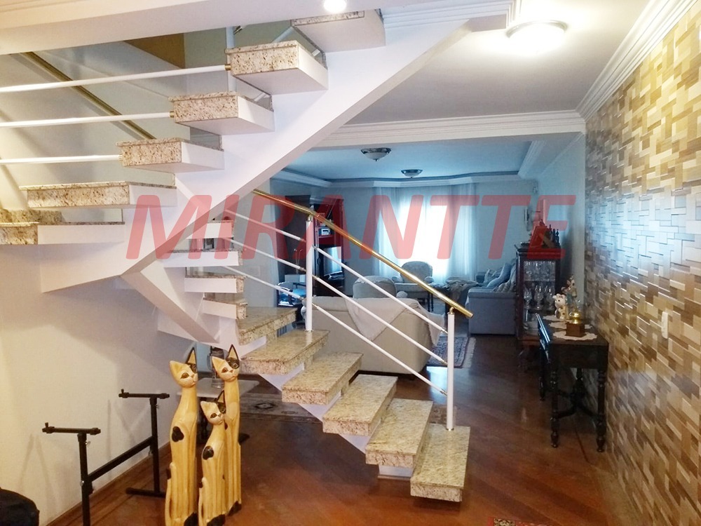 Sobrado de 224m² com 3 quartos em Mandaqui