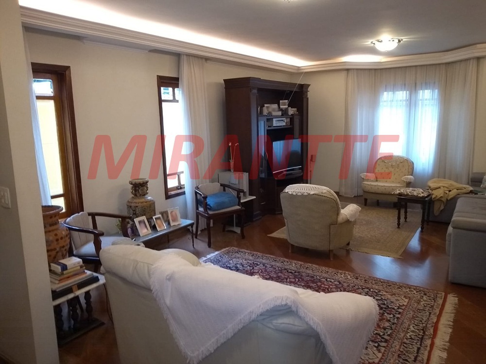 Sobrado de 224m² com 3 quartos em Mandaqui