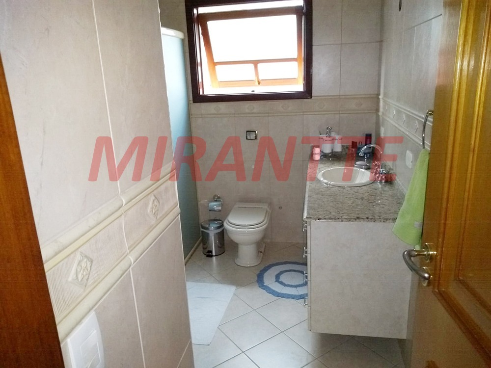 Sobrado de 224m² com 3 quartos em Mandaqui