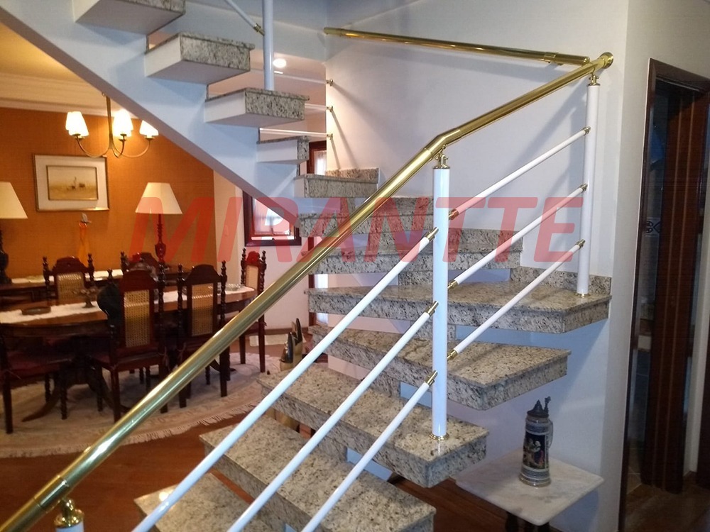 Sobrado de 224m² com 3 quartos em Mandaqui