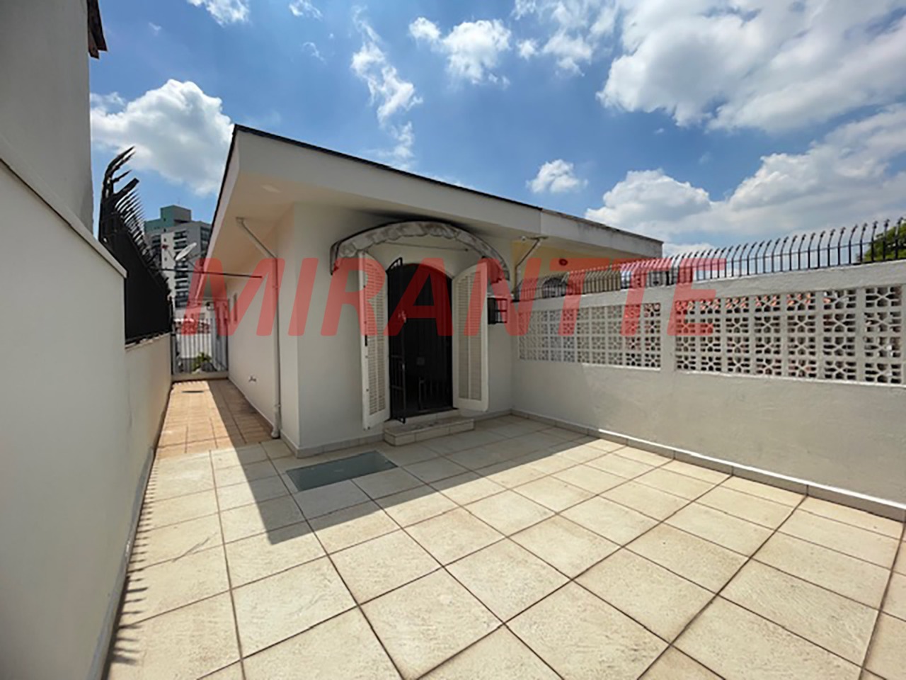Sobrado de 184m² com 3 quartos em Jardim São Paulo