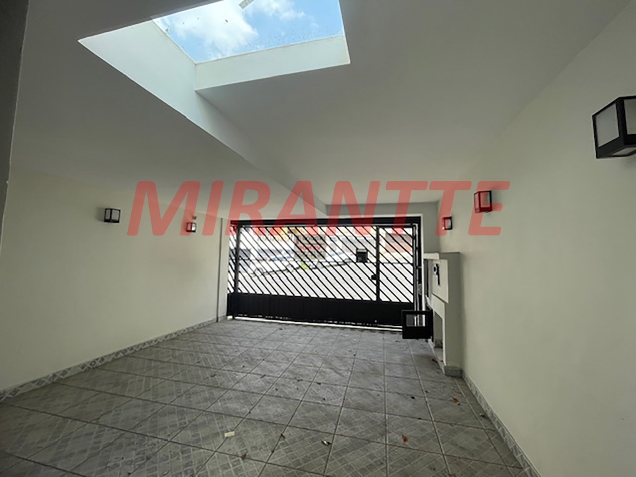 Sobrado de 184m² com 3 quartos em Jardim São Paulo