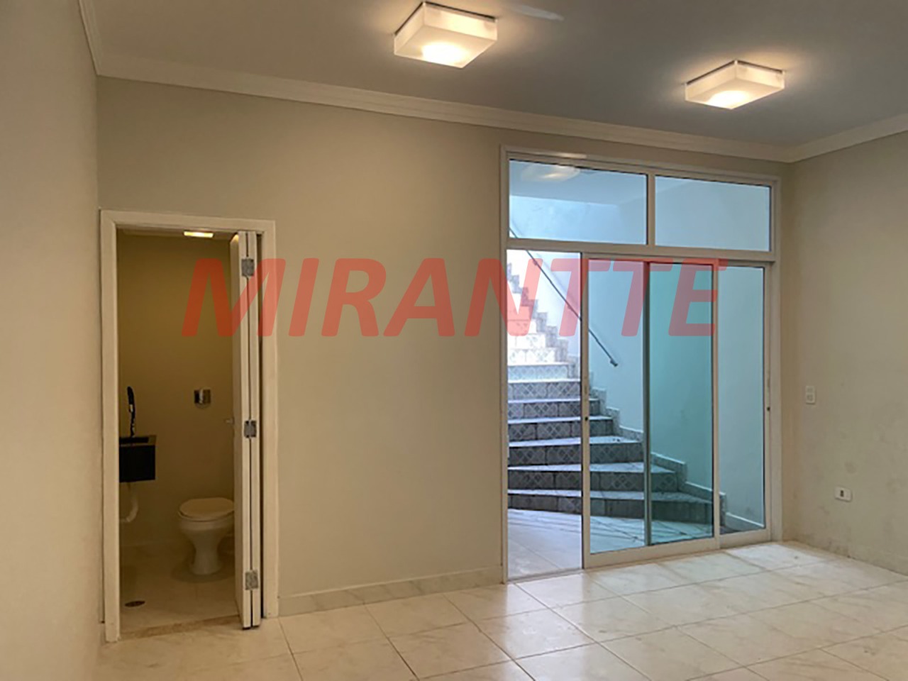 Sobrado de 184m² com 3 quartos em Jardim São Paulo